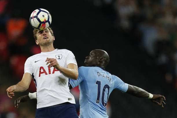 但B席与他 但B席与他