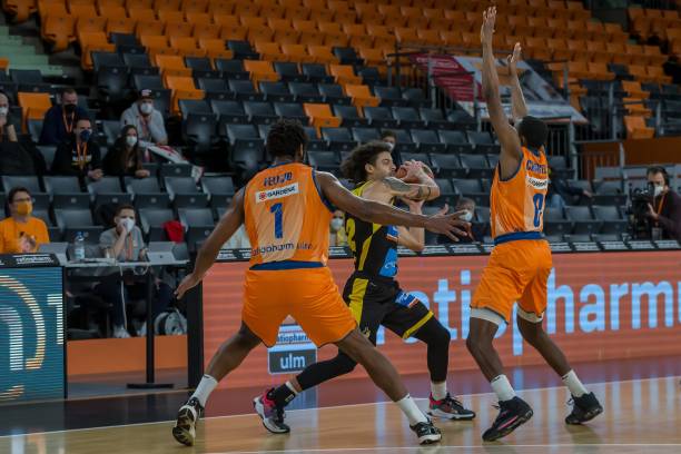 赛中再度创 赛中再度创