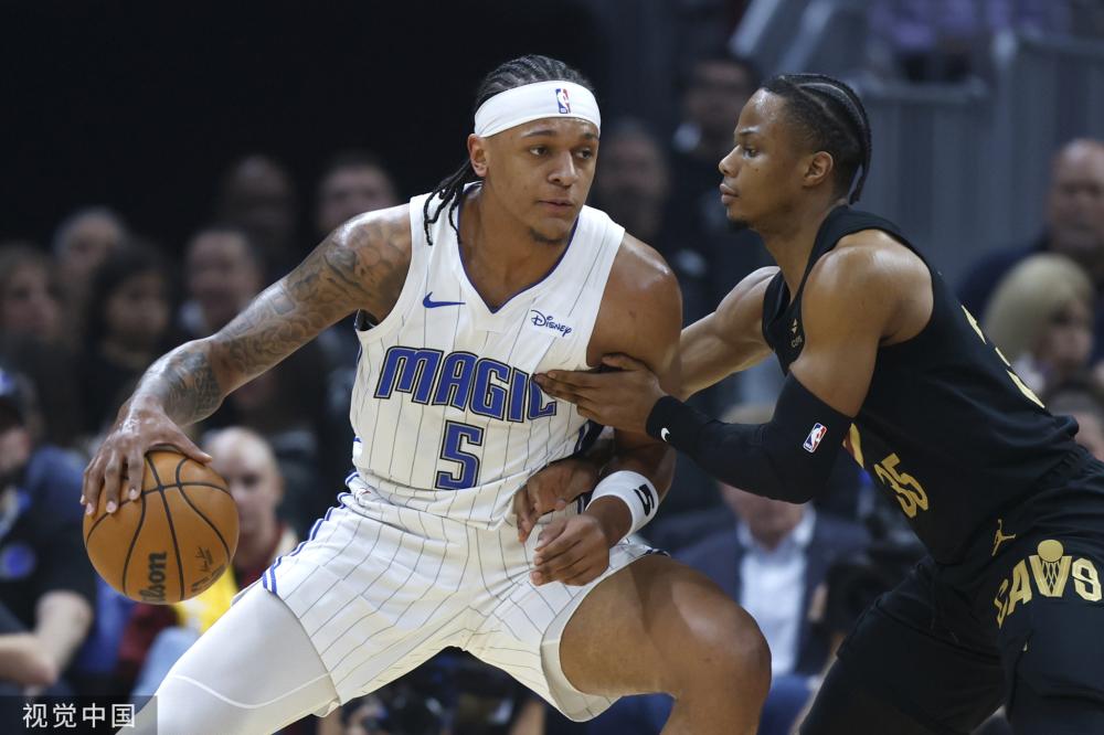 与詹姆斯还 与詹姆斯还